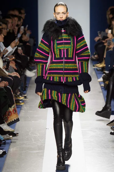 Look 36